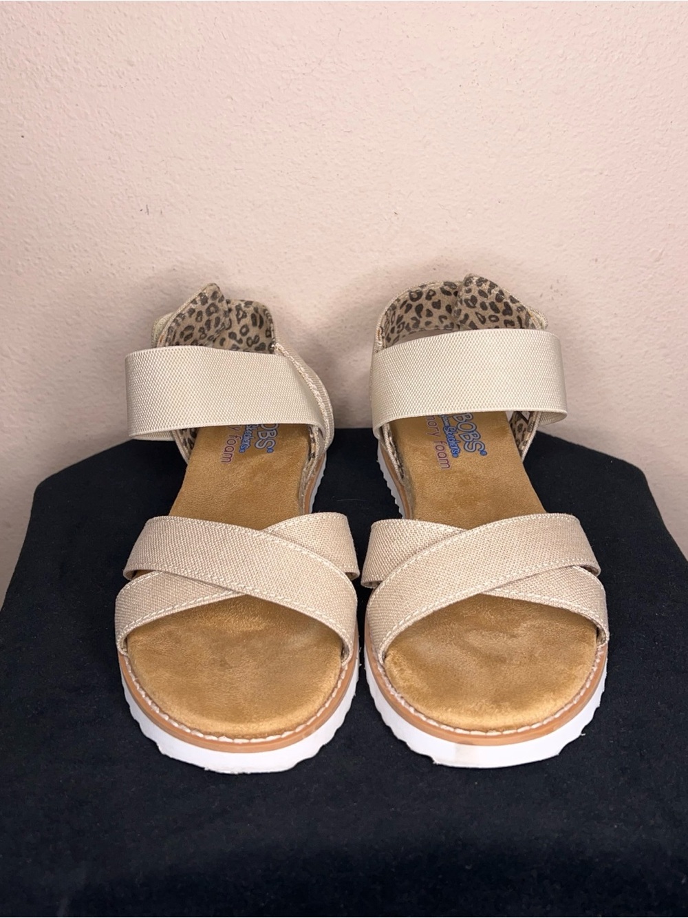 Size 6 Women’s Bobs Sandals Beige Tan Comfort Memory Foam Espadrilles - Picture 12 of 15